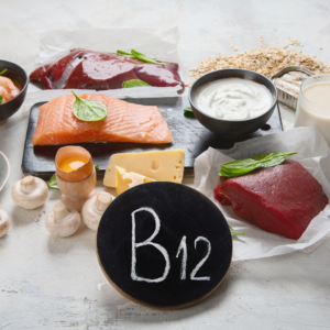 Vitamin B12 er et livsnødvendig vitamin som kroppen ikke kan produseres og vi må få i oss gjennom kosten.